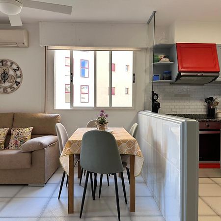Apartment On The Beach With Parking And Pool Calpe Esterno foto