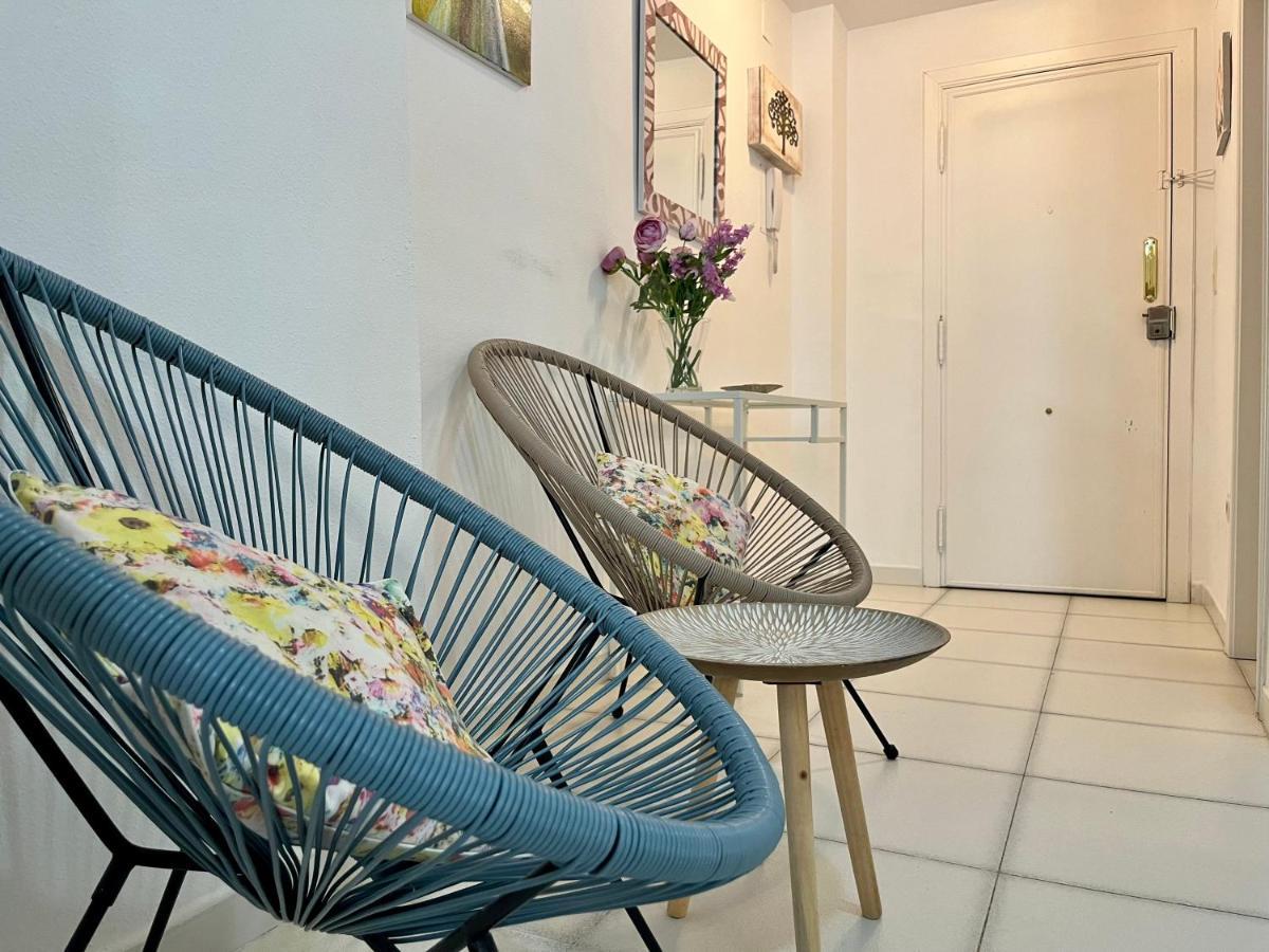 Apartment On The Beach With Parking And Pool Calpe Esterno foto